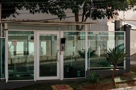 Apartamento à venda com 47m², 2 quartos e 2 vagas Apartamento à venda com 47m², 2 quartos e 2 vagasFachada