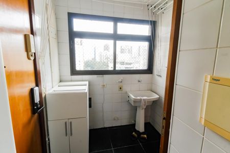 Apartamento para alugar com 140m², 4 quartos e 3 vagas Apartamento para alugar com 140m², 4 quartos e 3 vagasÁrea de Serviço