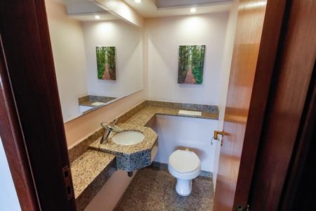 Apartamento para alugar com 140m², 4 quartos e 3 vagas Apartamento para alugar com 140m², 4 quartos e 3 vagasLavabo