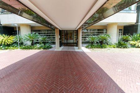 Apartamento para alugar com 140m², 4 quartos e 3 vagas Apartamento para alugar com 140m², 4 quartos e 3 vagasHall de Entrada