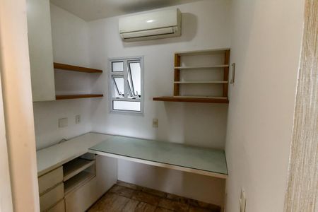 Apartamento para alugar com 140m², 4 quartos e 3 vagas Apartamento para alugar com 140m², 4 quartos e 3 vagasEscritório