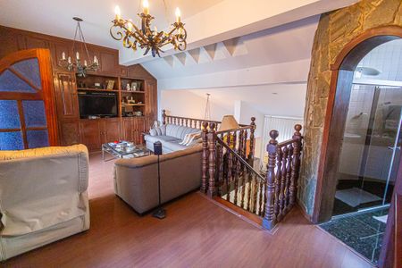 Casa à venda com 1100m², 6 quartos e 10 vagasSala / 2º andar