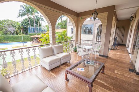 Casa à venda com 1100m², 6 quartos e 10 vagasVaranda