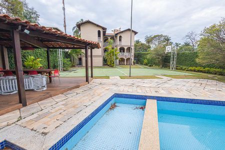 Casa à venda com 1100m², 6 quartos e 10 vagasÁrea Externa