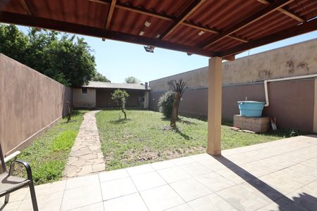 Casa à venda com 260m², 4 quartos e 5 vagasQuintal