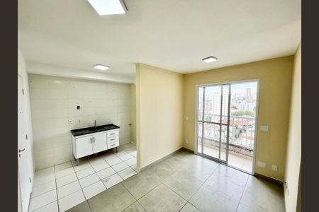 Sala/Cozinha de apartamento para alugar com 2 quartos, 40m² em Vila Guaca, São Paulo