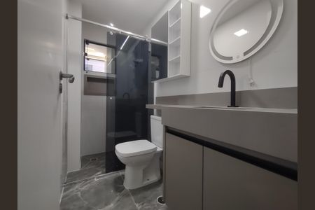 Banheiro de apartamento para alugar com 2 quartos, 60m² em Cidade D’abril, São Paulo
