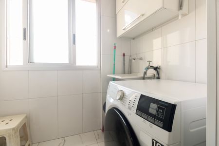 Apartamento à venda com 56m², 2 quartos e 1 vaga Apartamento à venda com 56m², 2 quartos e 1 vagaÁrea de Serviço