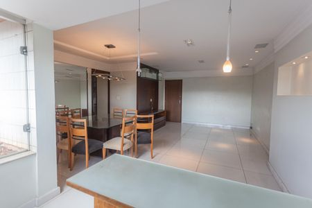 Sala de apartamento à venda com 4 quartos, 130m² em Cachoeirinha, Belo Horizonte