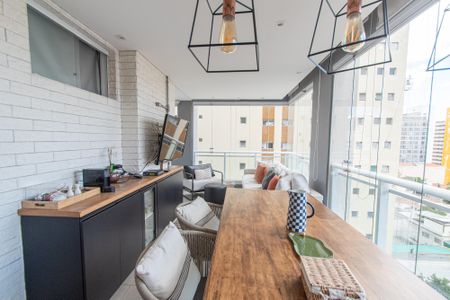 Varanda de apartamento à venda com 2 quartos, 69m² em Vila Mariana, São Paulo