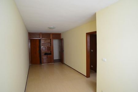 Sala de apartamento para alugar com 2 quartos, 75m² em Barra da Tijuca, Rio de Janeiro