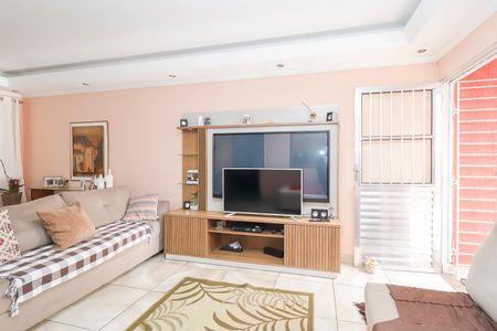 Casa à venda com 120m², 5 quartos e 4 vagasCasa 01 - Sala