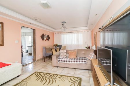 Casa à venda com 120m², 5 quartos e 4 vagasCasa 01 - Sala