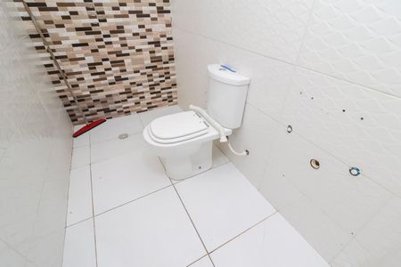 Casa à venda com 120m², 5 quartos e 4 vagasCasa 02 - Banheiro da Suíte 1