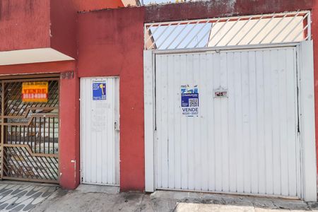 Casa à venda com 120m², 5 quartos e 4 vagasFachada