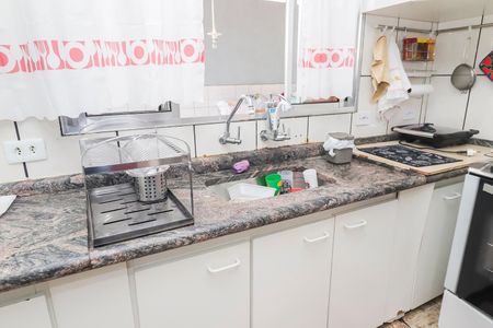 Casa à venda com 120m², 5 quartos e 4 vagasCasa 01 - Cozinha