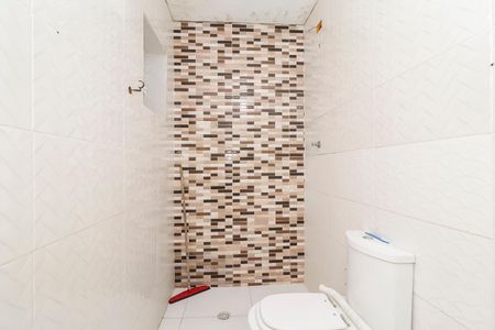 Casa à venda com 120m², 5 quartos e 4 vagasCasa 02 - Banheiro da Suíte 1