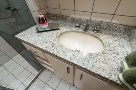 Apartamento à venda com 86m², 3 quartos e 1 vaga Apartamento à venda com 86m², 3 quartos e 1 vagaBanheiro