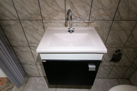 Casa à venda com 250m², 2 quartos e 8 vagas Casa à venda com 250m², 2 quartos e 8 vagasBanheiro 1