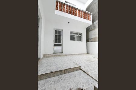 Casa à venda com 250m², 2 quartos e 8 vagas Casa à venda com 250m², 2 quartos e 8 vagasQuintal