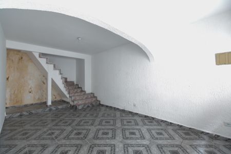 Casa à venda com 250m², 2 quartos e 8 vagas Casa à venda com 250m², 2 quartos e 8 vagasSala