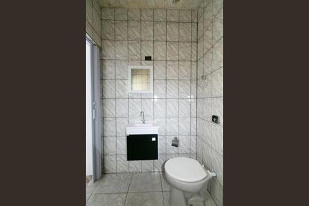 Casa à venda com 250m², 2 quartos e 8 vagas Casa à venda com 250m², 2 quartos e 8 vagasBanheiro 1