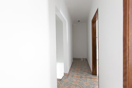 Casa à venda com 250m², 2 quartos e 8 vagas Casa à venda com 250m², 2 quartos e 8 vagasCorredor