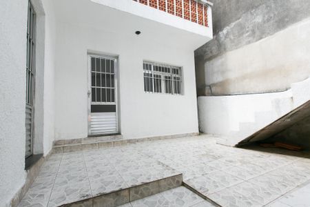 Casa à venda com 250m², 2 quartos e 8 vagas Casa à venda com 250m², 2 quartos e 8 vagasQuintal