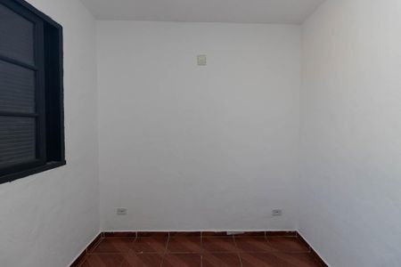 Quarto 1 de casa para alugar com 2 quartos, 60m² em Parque Casa de Pedra, São Paulo