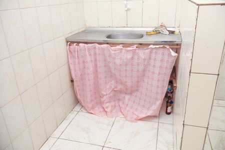 Cozinha de apartamento para alugar com 1 quarto, 30m² em Brotas, Salvador