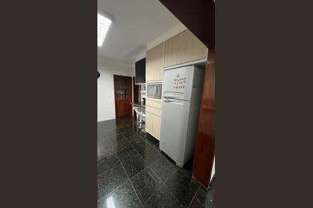 Casa à venda com 259m², 3 quartos e 6 vagas Casa à venda com 259m², 3 quartos e 6 vagasCozinha
