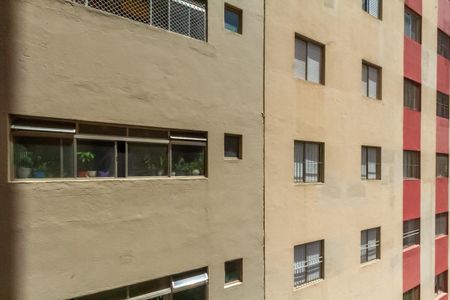 Apartamento à venda com 59m², 2 quartos e 1 vaga Apartamento à venda com 59m², 2 quartos e 1 vagaVista da Área de Serviço