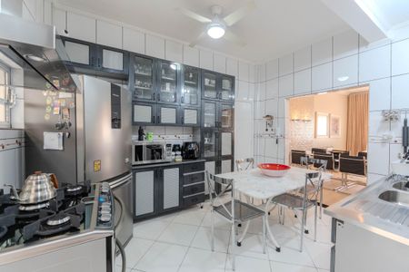 Apartamento à venda com 117m², 3 quartos e 1 vaga Apartamento à venda com 117m², 3 quartos e 1 vagaCozinha