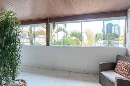Apartamento à venda com 117m², 3 quartos e 1 vaga Apartamento à venda com 117m², 3 quartos e 1 vagaSacada