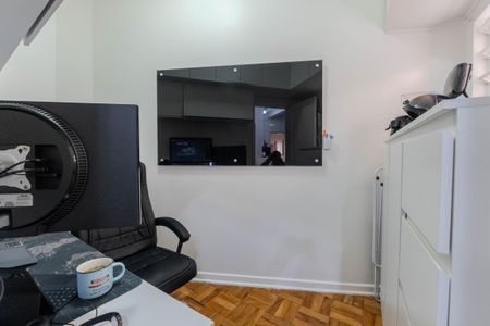 Apartamento à venda com 117m², 3 quartos e 1 vaga Apartamento à venda com 117m², 3 quartos e 1 vagaEscritório