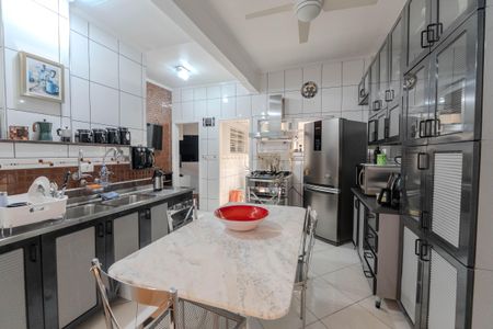 Apartamento à venda com 117m², 3 quartos e 1 vaga Apartamento à venda com 117m², 3 quartos e 1 vagaCozinha