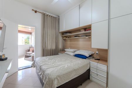 Apartamento à venda com 117m², 3 quartos e 1 vaga Apartamento à venda com 117m², 3 quartos e 1 vagaQuarto 2