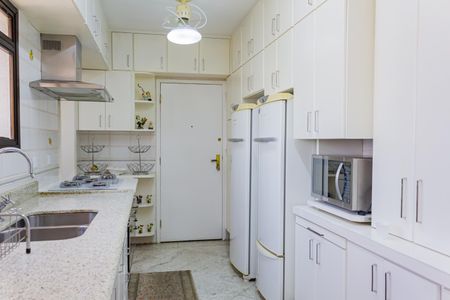 Apartamento para alugar com 420m², 4 quartos e 3 vagasCozinha
