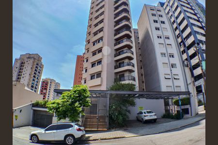 Apartamento para alugar com 420m², 4 quartos e 3 vagasFachada