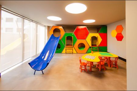 Apartamento à venda com 133m², 4 quartos e 3 vagas Apartamento à venda com 133m², 4 quartos e 3 vagasÁrea comum