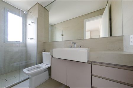 Apartamento à venda com 133m², 4 quartos e 3 vagas Apartamento à venda com 133m², 4 quartos e 3 vagasBanheiro suíte 1