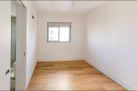 Apartamento à venda com 133m², 4 quartos e 3 vagas Apartamento à venda com 133m², 4 quartos e 3 vagasSemi-suíte 1