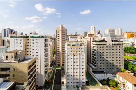 Apartamento à venda com 133m², 4 quartos e 3 vagas Apartamento à venda com 133m², 4 quartos e 3 vagasVista