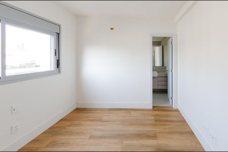 Apartamento à venda com 133m², 4 quartos e 3 vagas Apartamento à venda com 133m², 4 quartos e 3 vagasSuíte 1