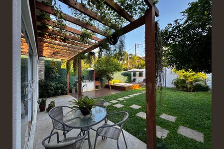 Varanda de apartamento à venda com 2 quartos, 300m² em Vargem Grande, Rio de Janeiro