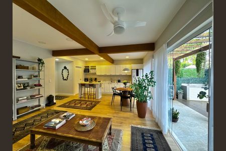 Sala 1 de apartamento à venda com 2 quartos, 300m² em Vargem Grande, Rio de Janeiro