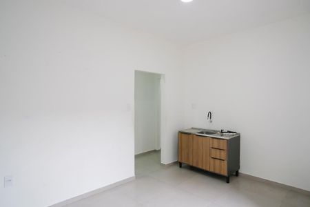 Sala e cozinha de casa para alugar com 1 quarto, 35m² em Olímpico, São Caetano do Sul