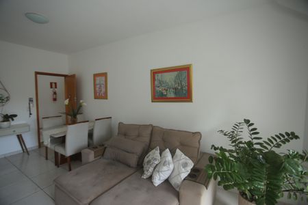 Apartamento à venda com 2 quartos, 69m² em Estrela Dalva, Belo Horizonte