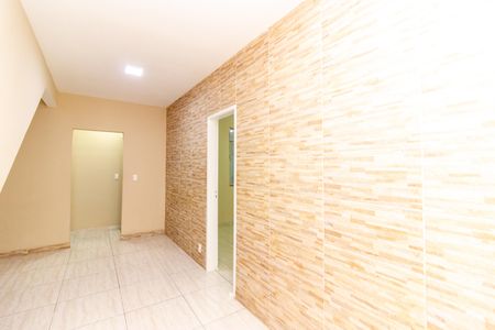 Sala de casa para alugar com 2 quartos, 60m² em Oswaldo Cruz, Rio de Janeiro