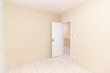 Quarto 1 de casa para alugar com 2 quartos, 60m² em Oswaldo Cruz, Rio de Janeiro